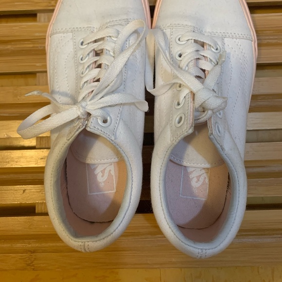 White and light pink Vans shoes - Picture 2 of 5